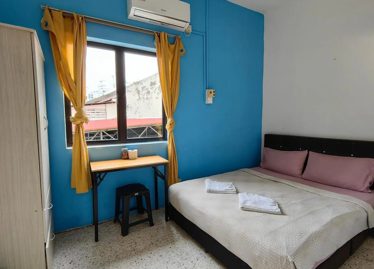 Mac Inn 94 George Town