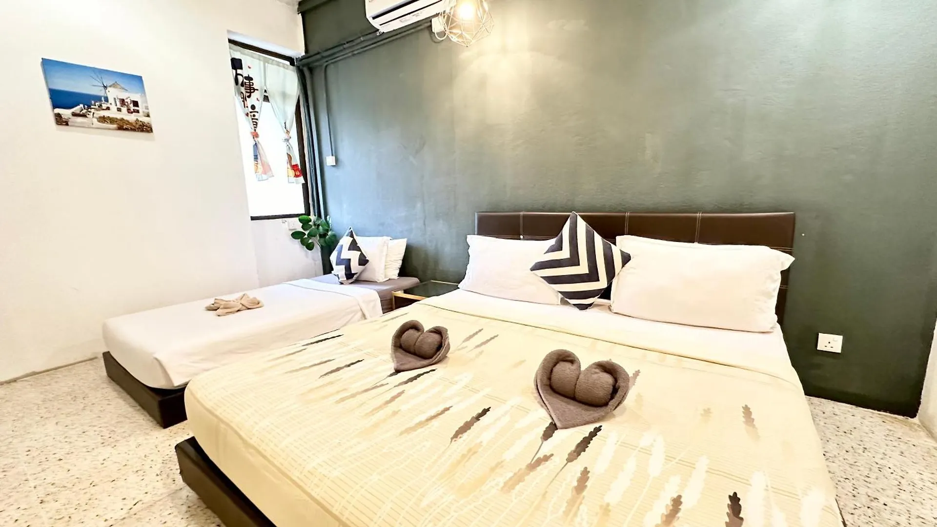 Mac Inn 94 George Town