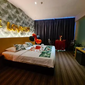 https://grandeur-and-spa.hotelsinmalacca.net
